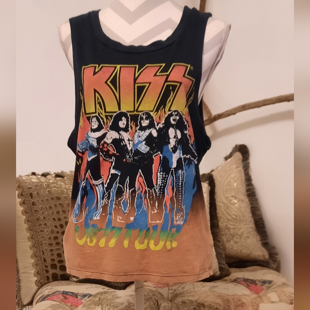 Customized Kiss Muscle Tee